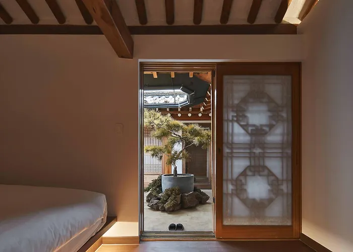 Apartment Lurury Hanok Reflection
